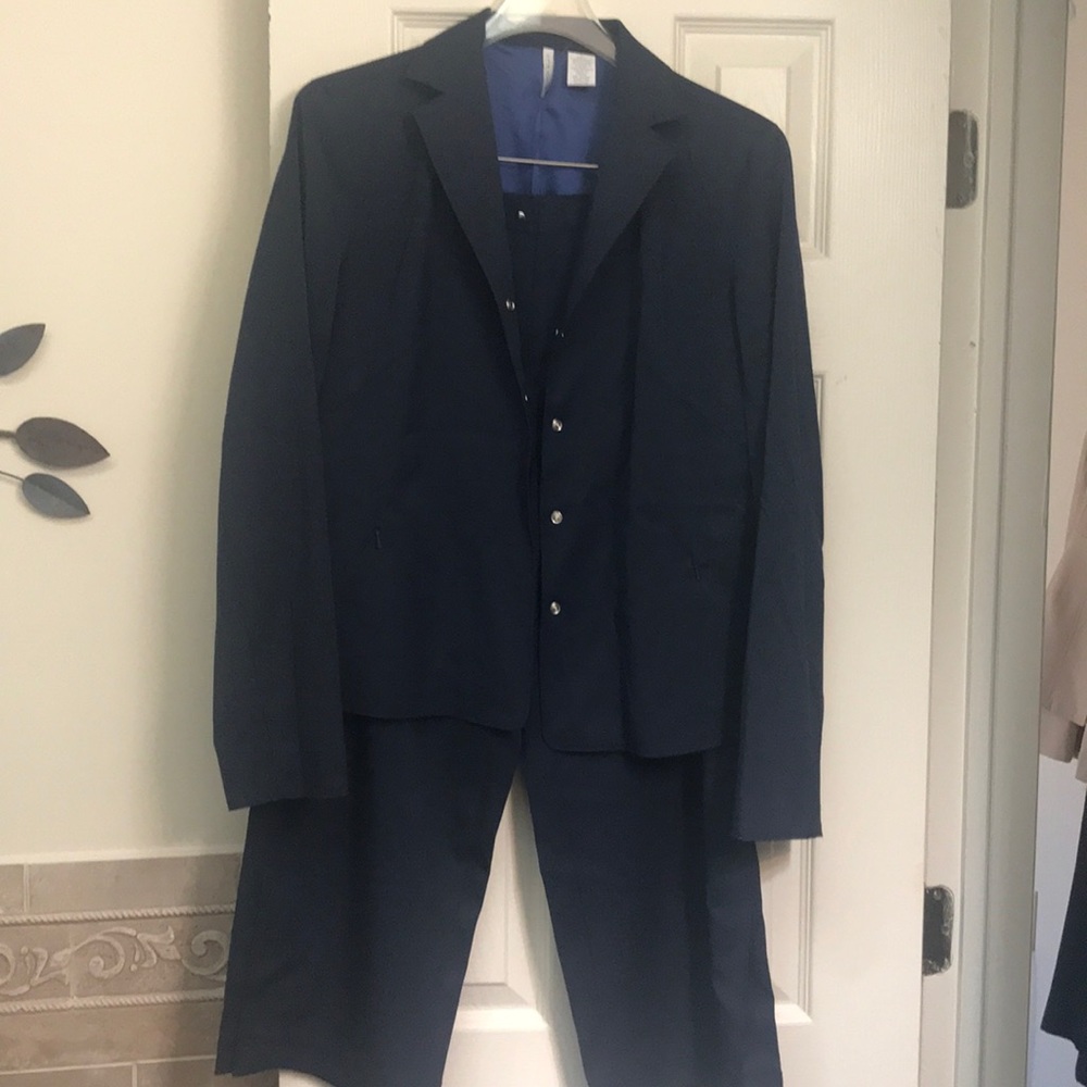 Navy blue culottes pants suit.